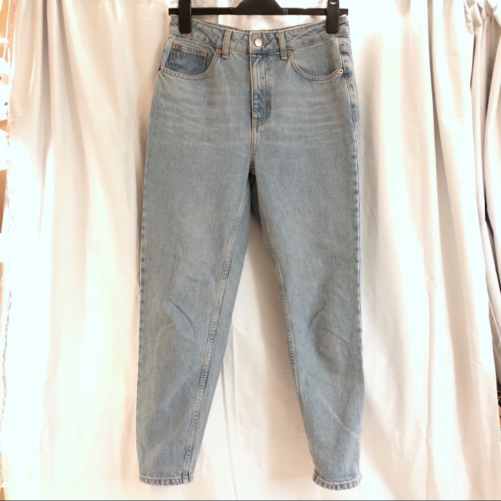 Topshop Light Wash High Rise Mom Jeans - Picture 2 of 3